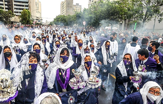 Sahumadoras y cantoras